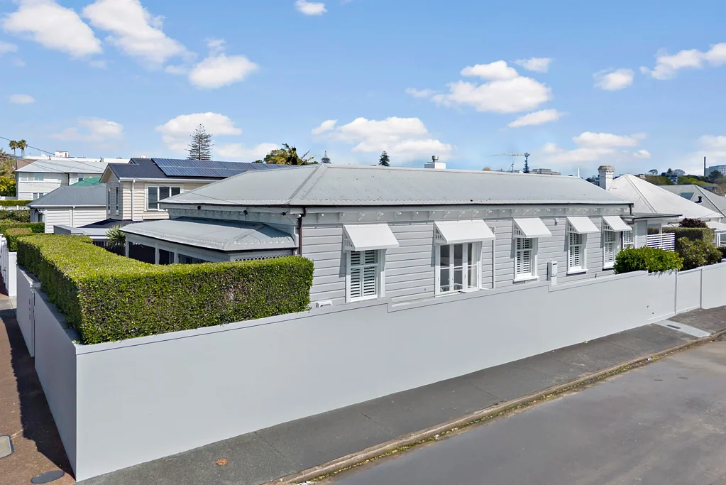 Parnell 3 Bedroom Closing Tuesday - set sale date brought forward