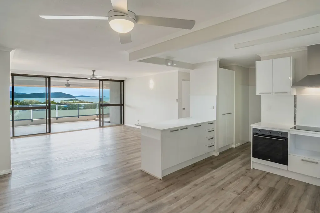 125/4 Eshelby Drive, Cannonvale, QLD 4802