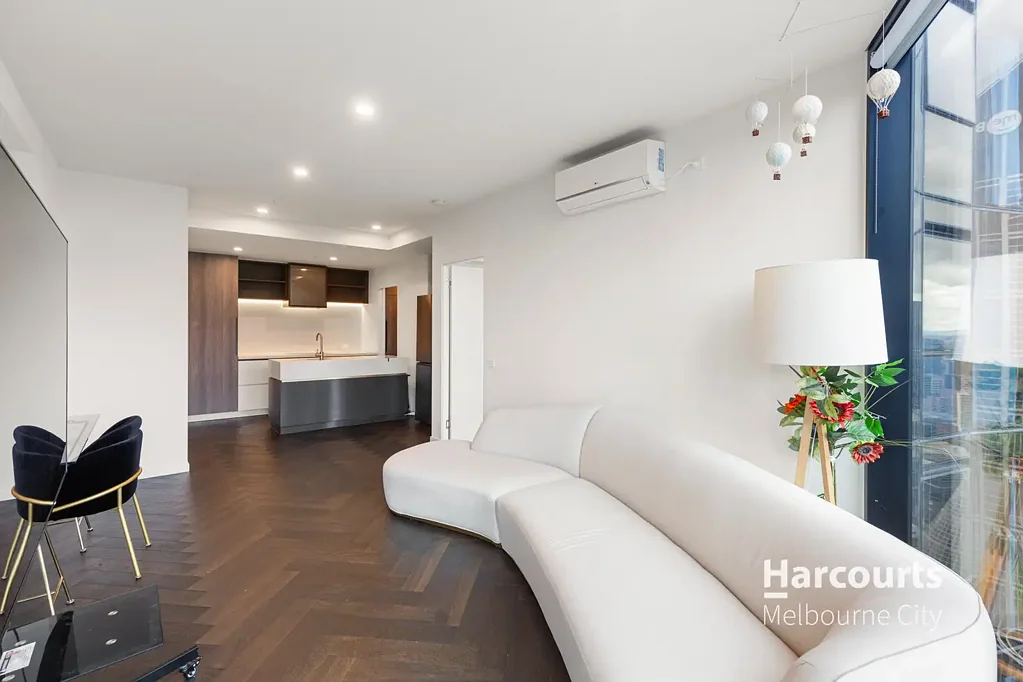 Elevated Urban Elegance with World-Class Resident Facilities!