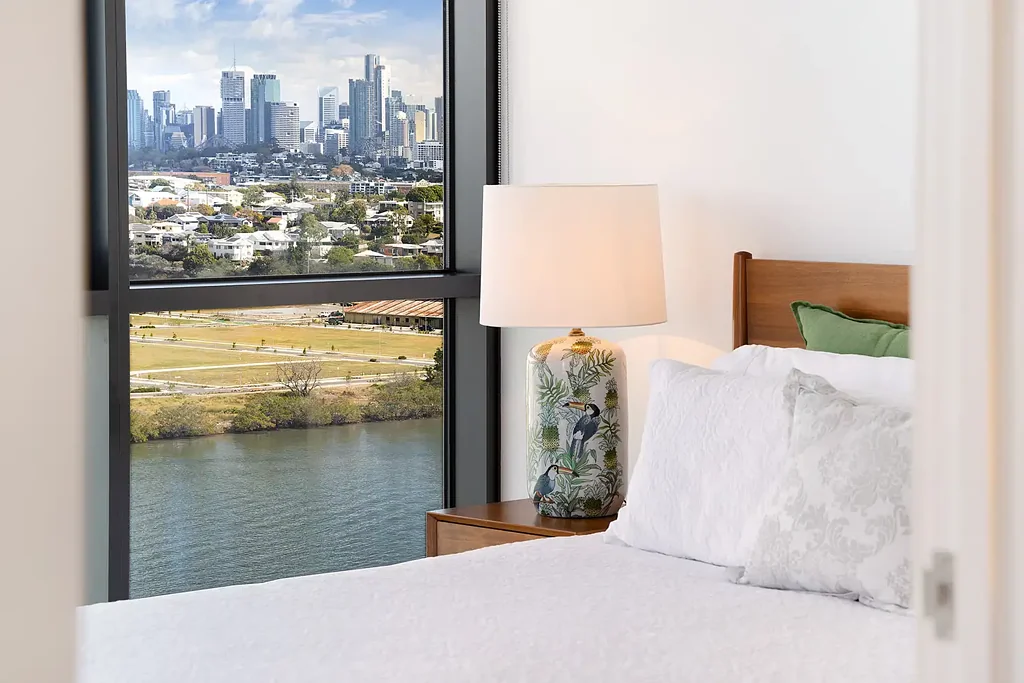 Stunning waterfront apartment with 270 degree water, city and northerly views.