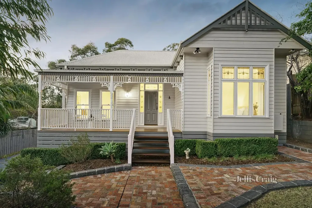 13 Lilian Parade, Eltham, VIC 3095