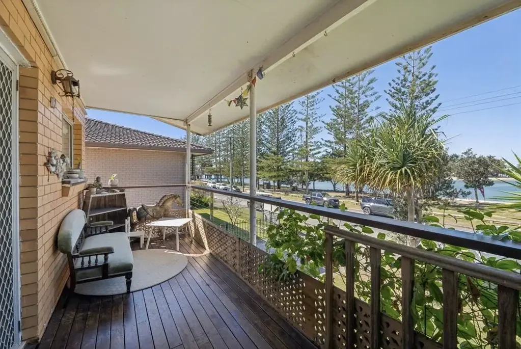 Creekside Living in Burleigh Heads