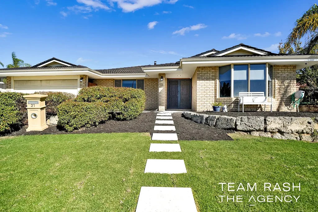Alexander Heights 4房  Space, Style & a Cul-de-sac Family Gem