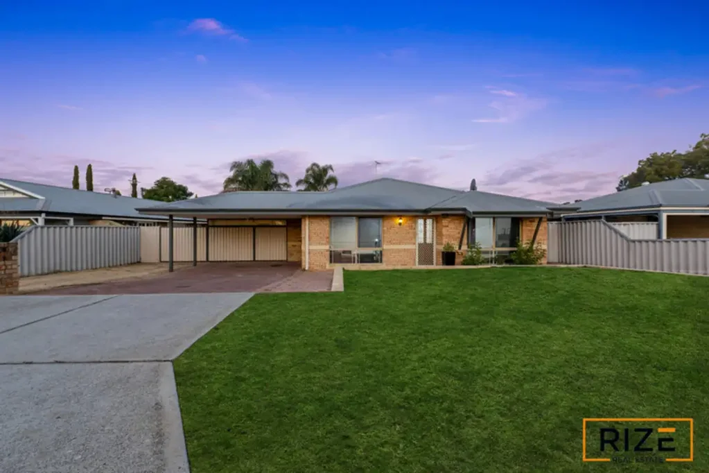 Banksia Grove 4غرفة نوم Space, Access & Potential- The Perfect Investment Opportunity!