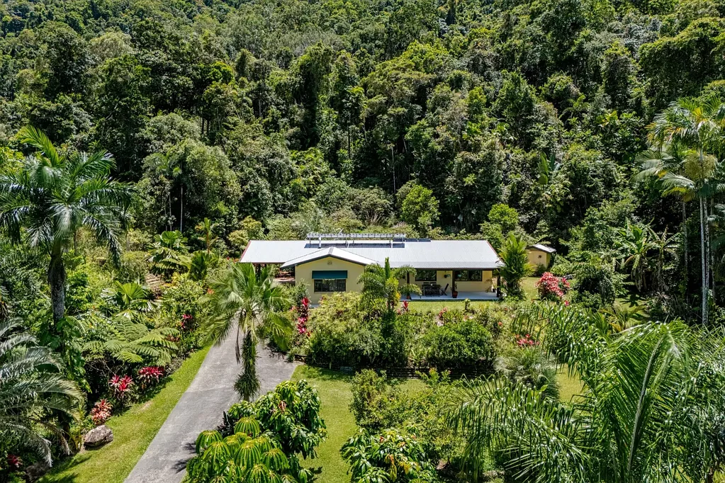 Forest Creek 3房  Private Rainforest Retreat with Self-Sufficient Lifestyle