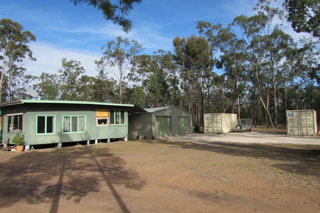 Tara Acreage Living in Peace and Quiet