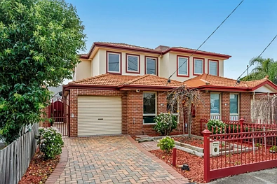 Essendon North 4Habitaciones Spacious Family Living with Flexible Design in a Prime Essendon North Location