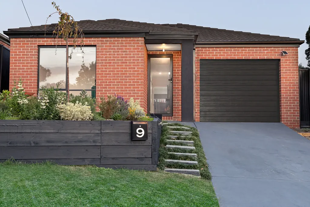 Mount Pleasant 2Zimmer Stunning Views & Low-Maintenance Living in Mount Pleasant