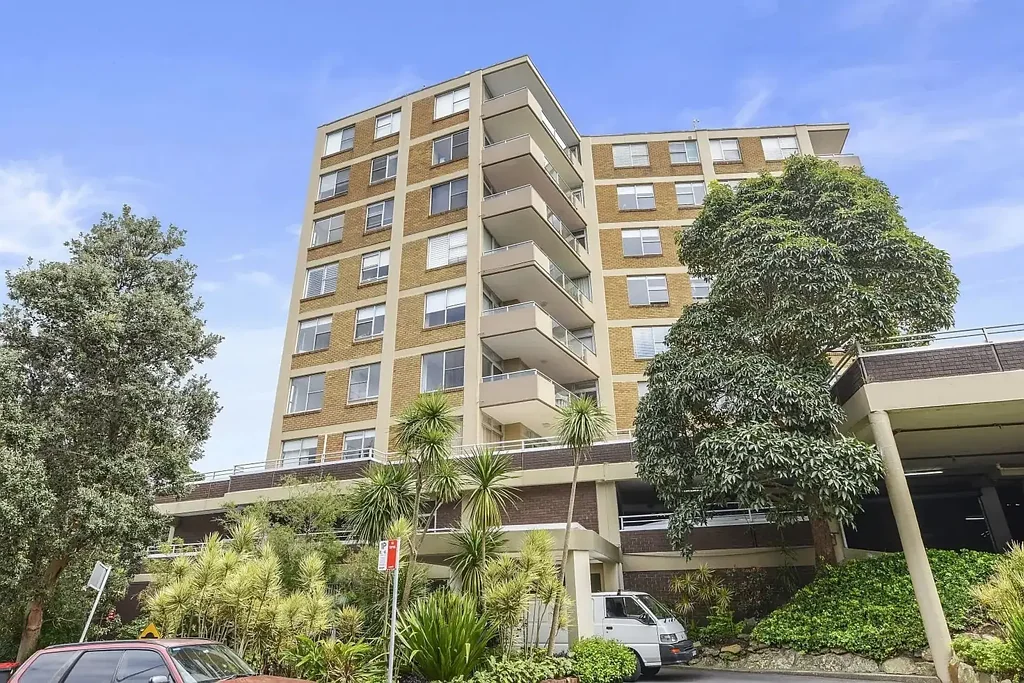 Spacious Three-Bedroom Apartment in the Heart of Bellevue Hill
