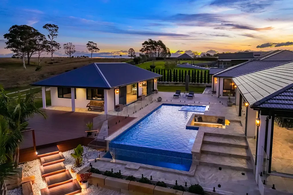 Luddenham 6 Bedroom Twin Creeks Elegance: A Refined Estate of Timeless Luxury