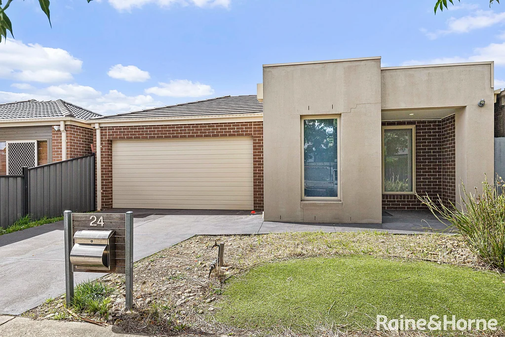 24 Lombard Street, Roxburgh Park, VIC 3064