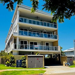 4/11 Colburn Avenue, Victoria Point