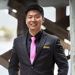 Lou Zhang