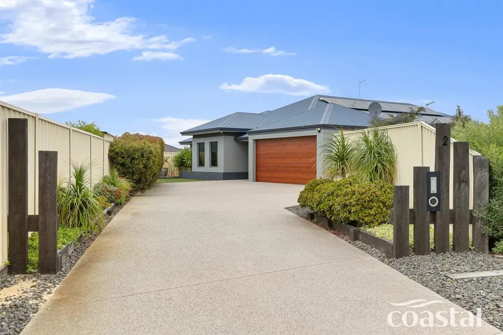 2 Skerne Court, Madora Bay, WA 6210