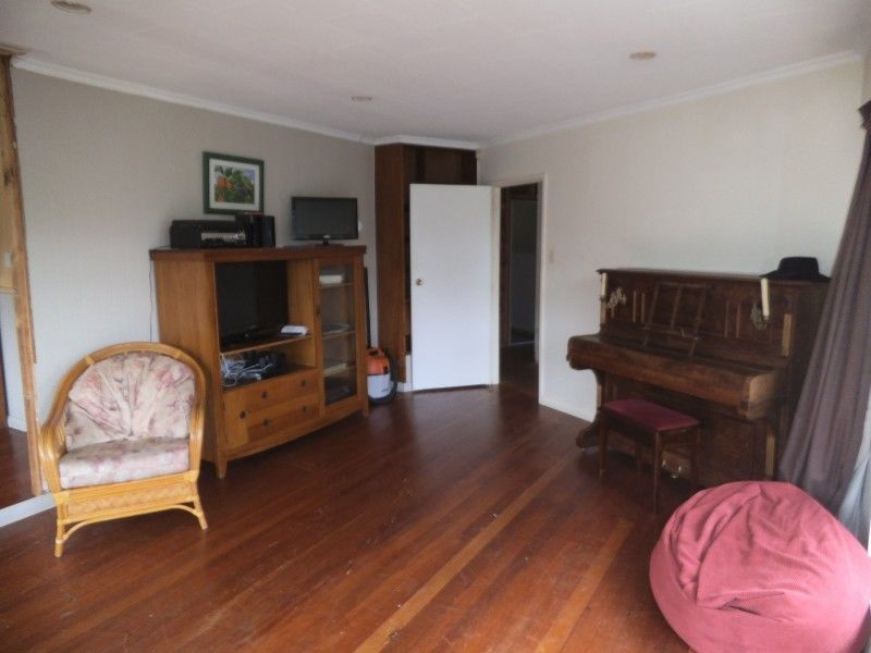 8 Wyndham Road, Pinehaven, Upper Hutt, 3 રૂમ, 1 બાથરૂમ