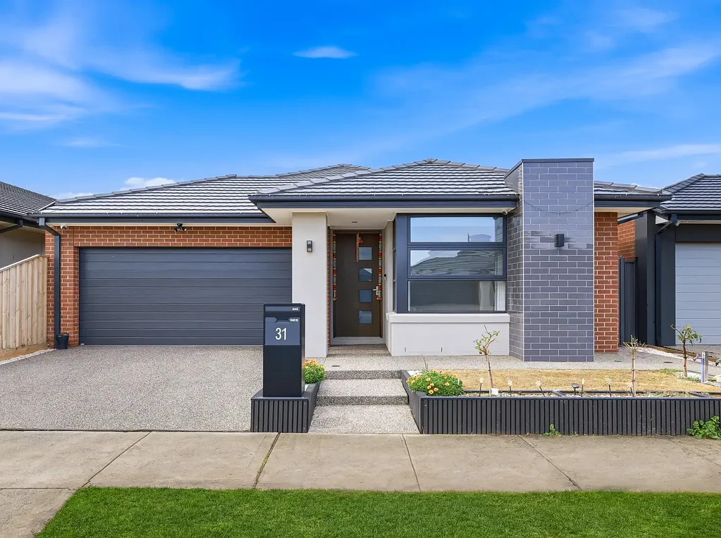 HOME FOR RENT IN WERRIBEE