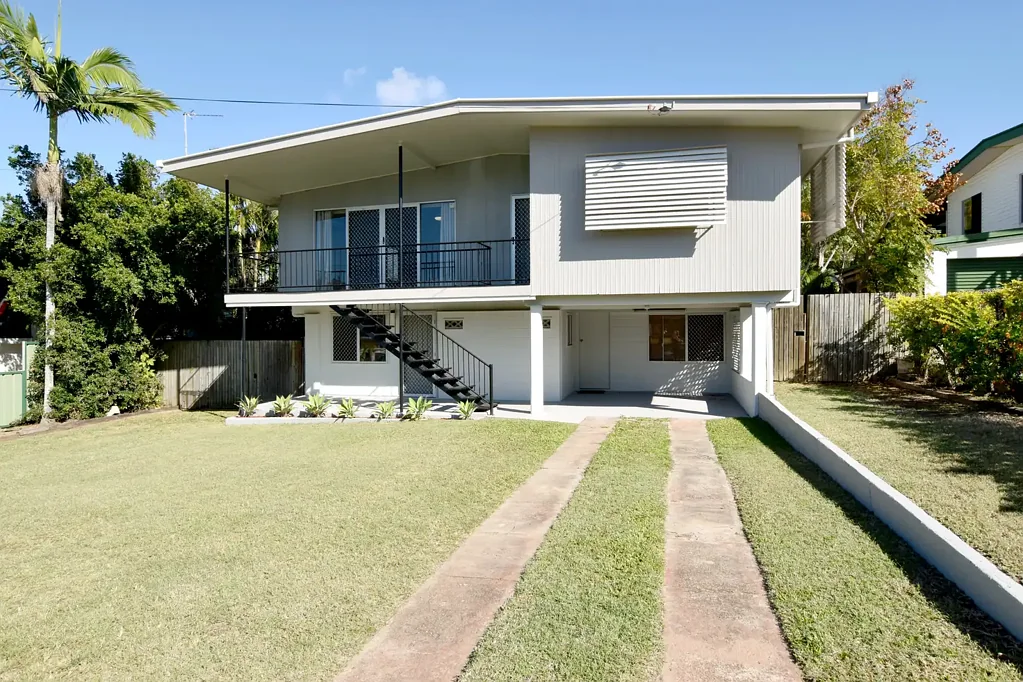 YOUR SUN VALLEY RETREAT AT 6 EDLOROWA STREET!
