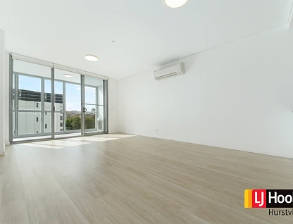 705/10B Charles Street, Canterbury, South Western Suburbs, 2 कमरे, 2 बाथरूम, Apartment
