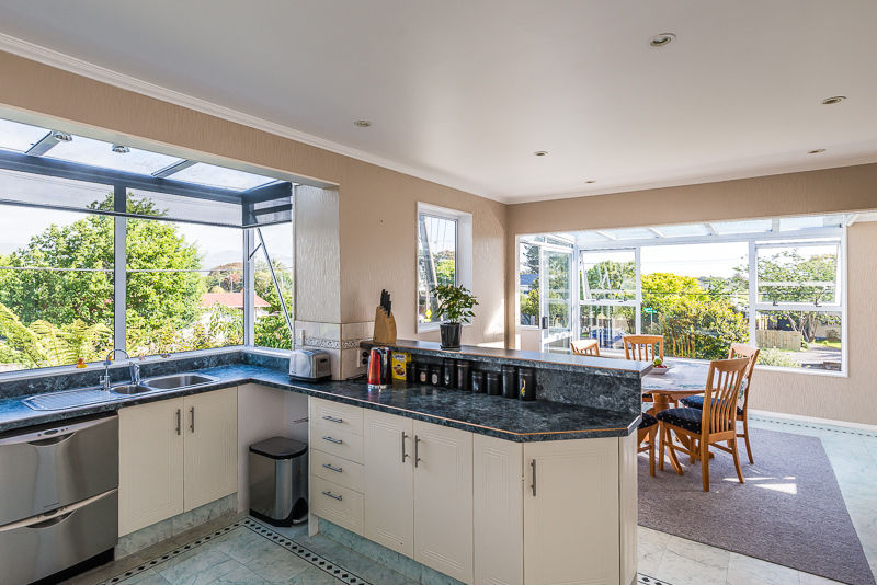 55 Martin Road, Paraparaumu Beach, Kapiti Coast, 4 Bedrooms, 3 Bathrooms