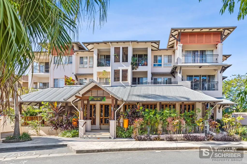 Freshly renovated unit within The Lakes Resort