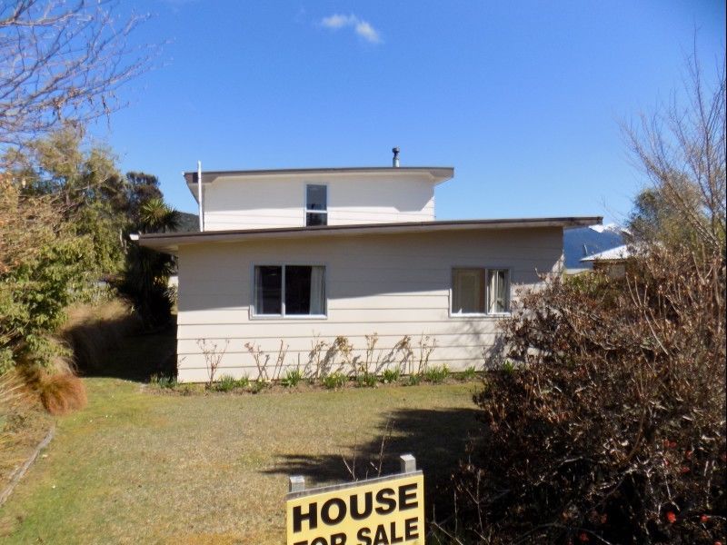 26 Home Street, Manapouri, Southland, 5 Bedrooms, 2 Bathrooms