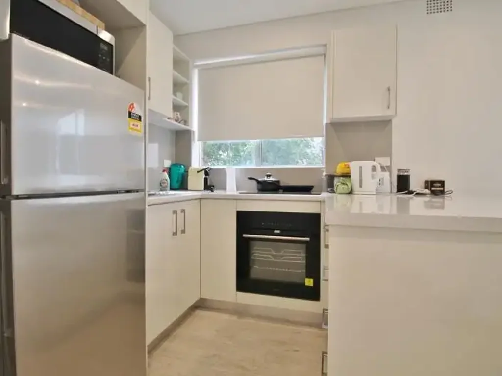 MODERN AND RENOVATED!