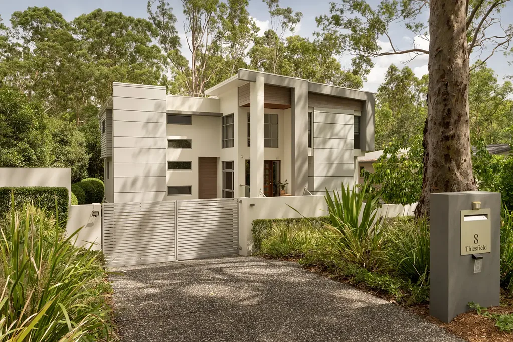 8 Thiesfield Street, Fig Tree Pocket, QLD 4069