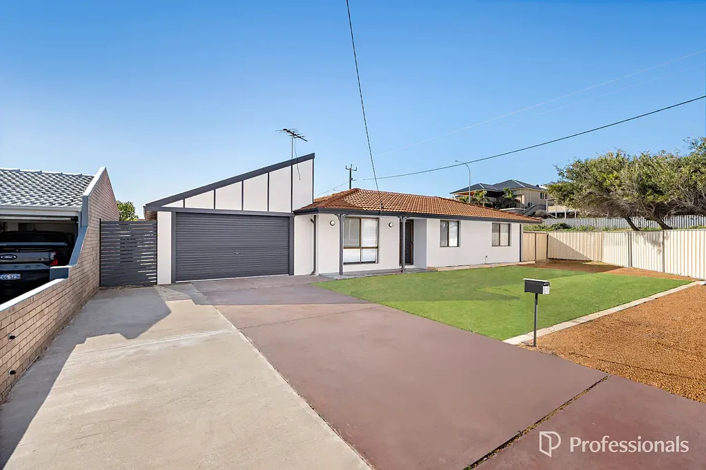5 Lockyer Road, Tarcoola Beach, WA 6530