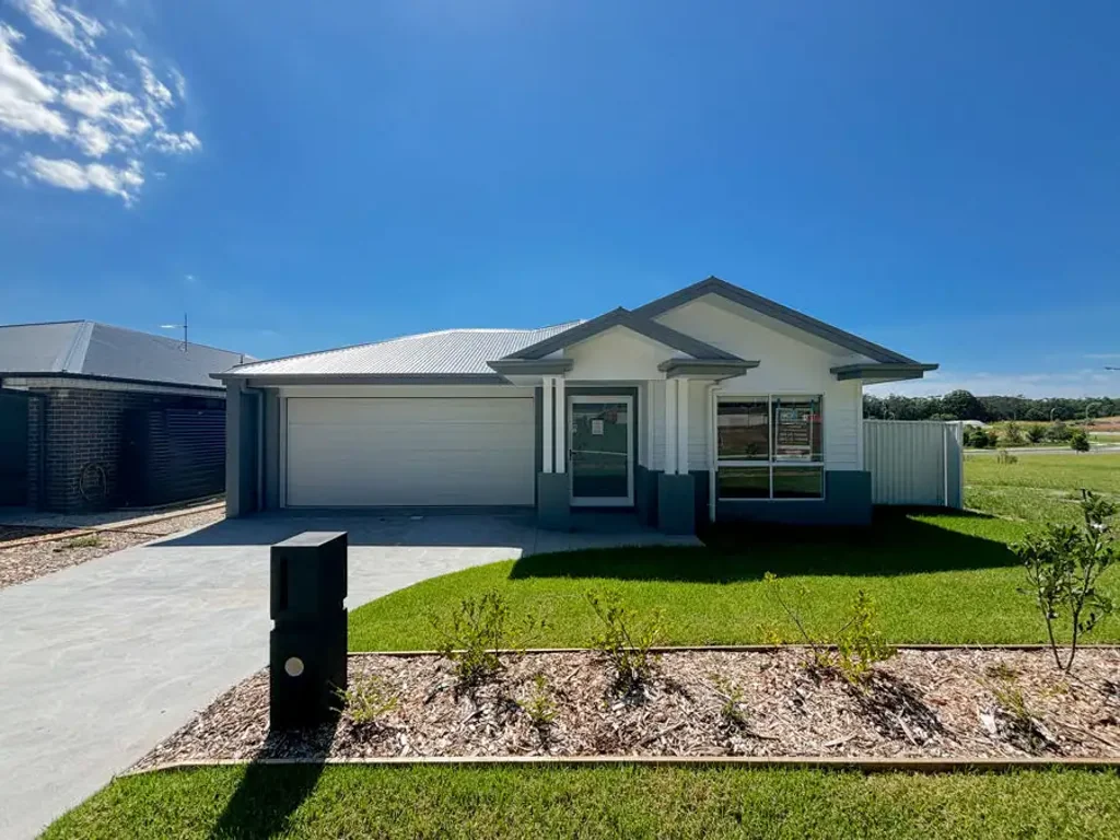 LIVE IN THE NEWLY DEVELOPED SAWTELL COMMONS ESTATE