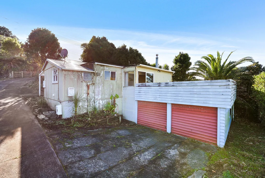 Mairangi Bay 3कमरा Deceased Estate - Big Do Up, Must Be SOLD!