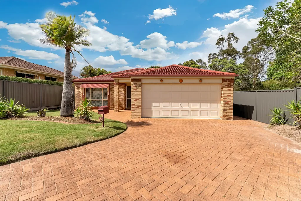 4 Oneil Court, Wakerley, QLD 4154