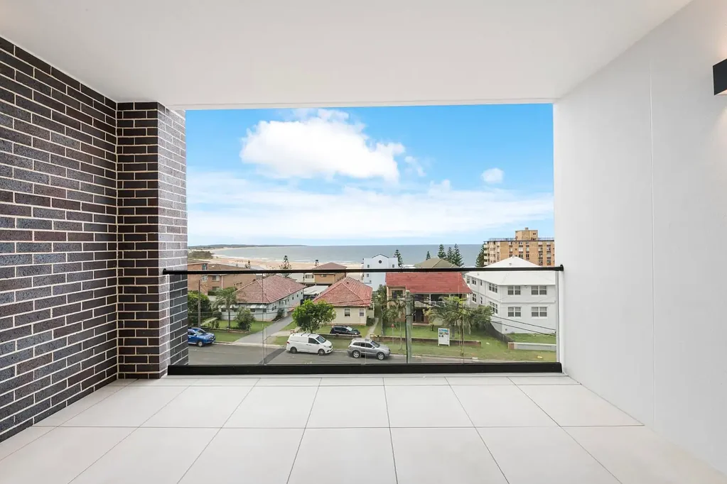 The Entrance 2房  Elysian Apartment 305 – North Facing Aspect from this Luxury Apartment