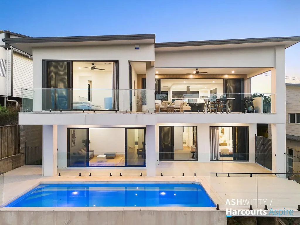 13 Tooloon Street, Coolangatta, QLD 4225