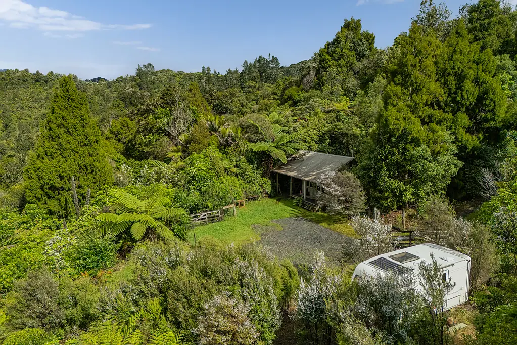Manaia  Unique Lifestyle Retreat