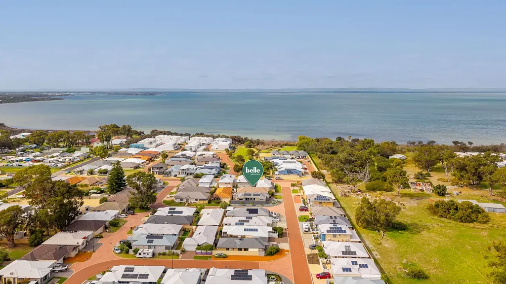 Falcon 3房  Easy care, Estuary side living.