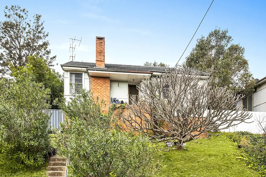 Berkeley 2غرفة نوم Unlock the Potential of this Character-filled 1960s Cottage