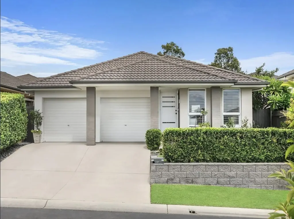 ☀️ North-Facing Family Home in Prime Stanhope Gardens Location