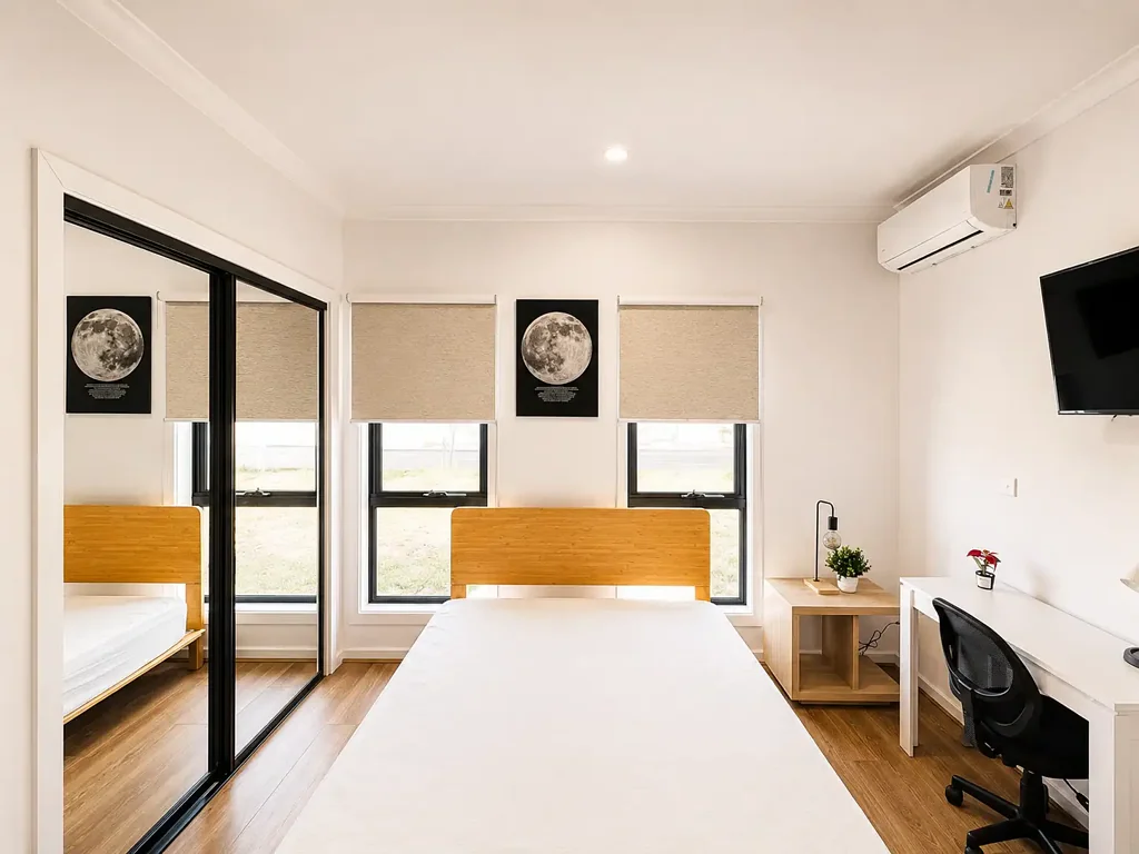 Private Studio with Ensuite & Courtyard - Utilities Included I From $300/week