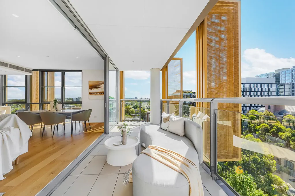 Chippendale 3房 获奖大厦顶层 176平米全景视野 高端厨房 三卧带套间 五星设施 24小时礼宾 步行UTS&Tech Central Sub-penthouse in a Low-Rise Building at Central Park