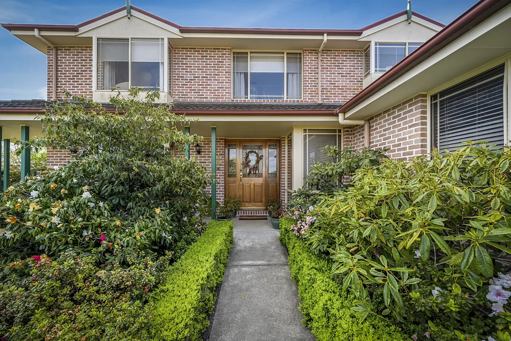 30 Adelong Drive, Kingston, TAS 7050