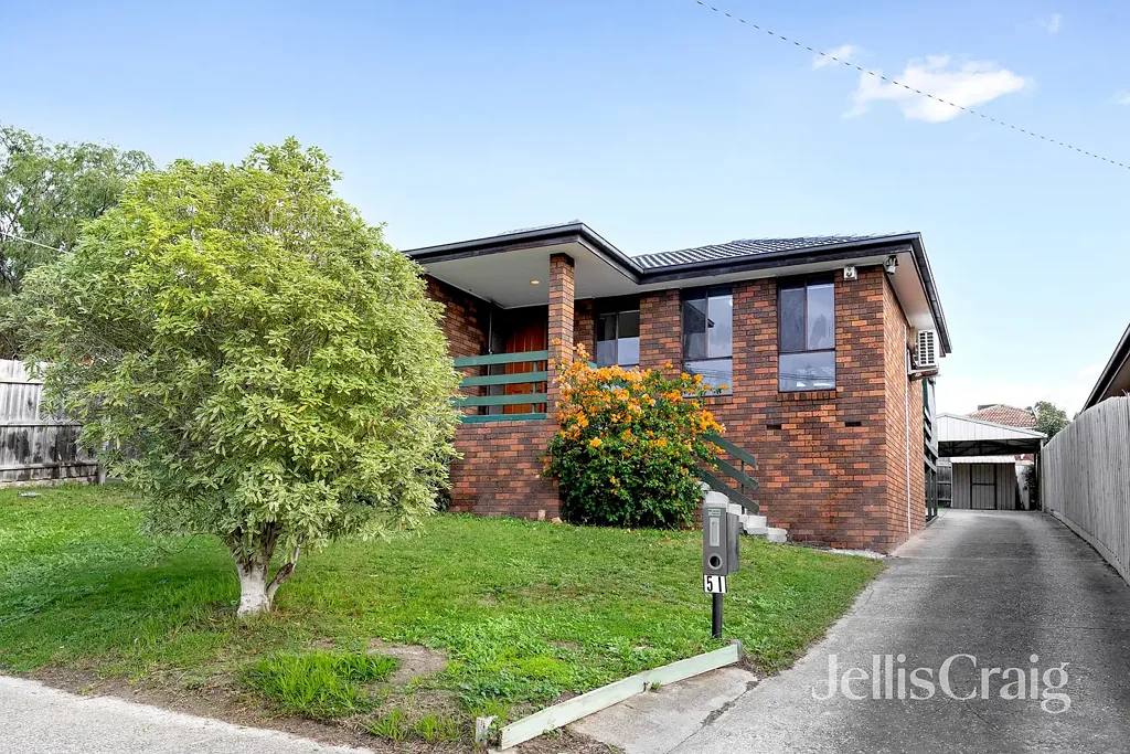 Family Comfort in a Prime Greensborough Location