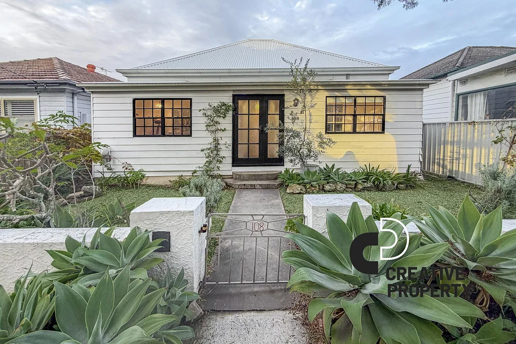 Charming Family Cottage In The Heart Of Stockton