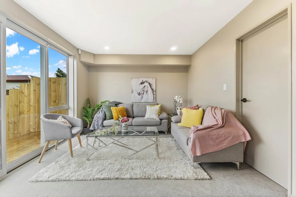 Mangere East 4બેડરૂમ Exciting Opportunity in Prime Location!
