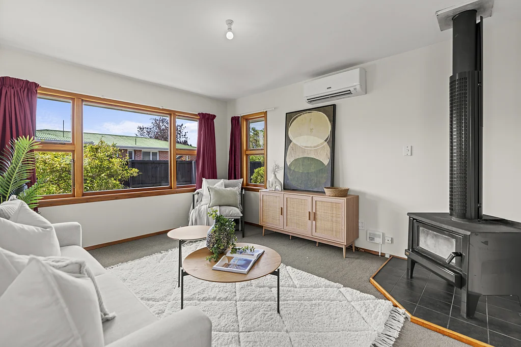 Woolston 3房  Move-In Ready Home - Owner Say Must Sell!