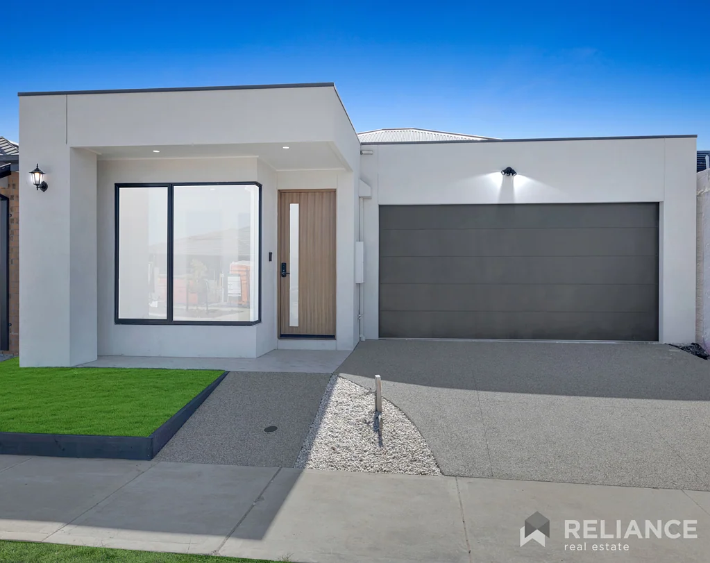 13 Regner Drive, Sunbury, VIC 3429