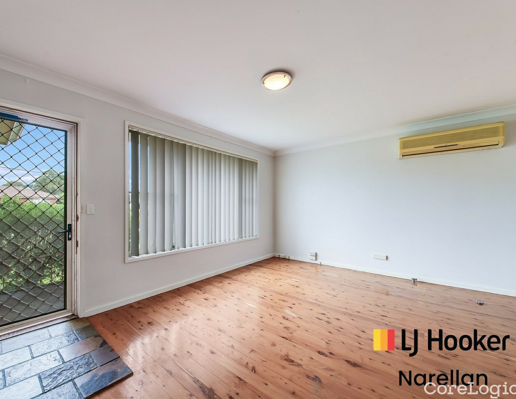 24 LUCAS AV, MOOREBANK NSW 2170, 0 Kuwarto, 0 Banyo, House