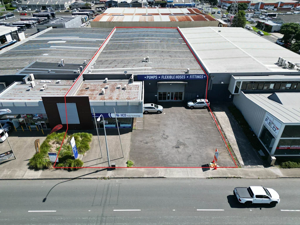 Onehunga MARK YOUR PRESENCE - 1,879M² INDUSTRIAL