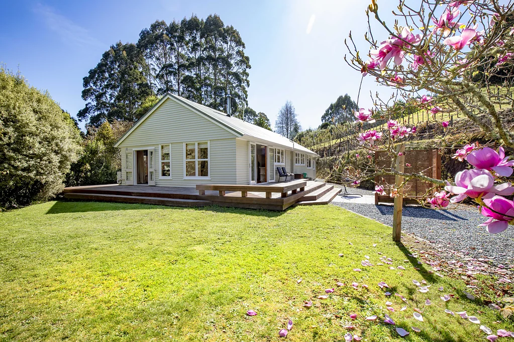 Whitemans Valley 4Moenga Your Own Slice of Paradise