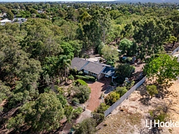 40 Mills Road West, Martin