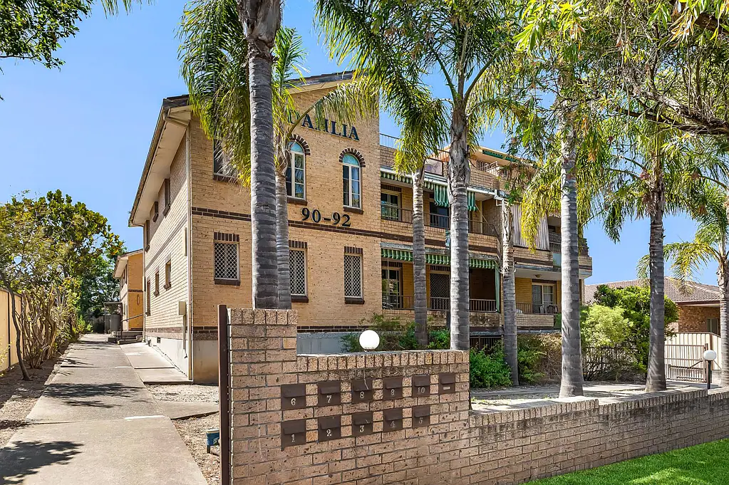 2/90-92 Restwell St, Bankstown, NSW 2200